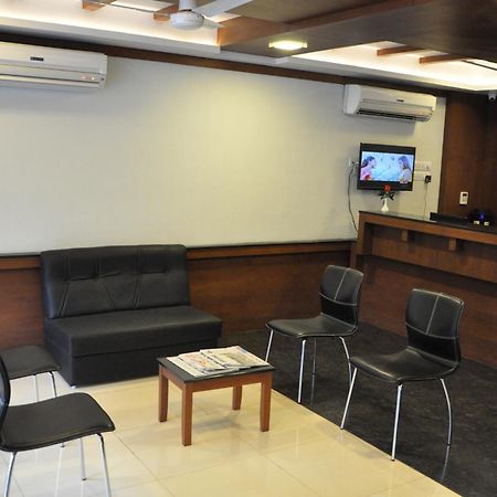 מדוראי Hotel The Nook מראה חיצוני תמונה