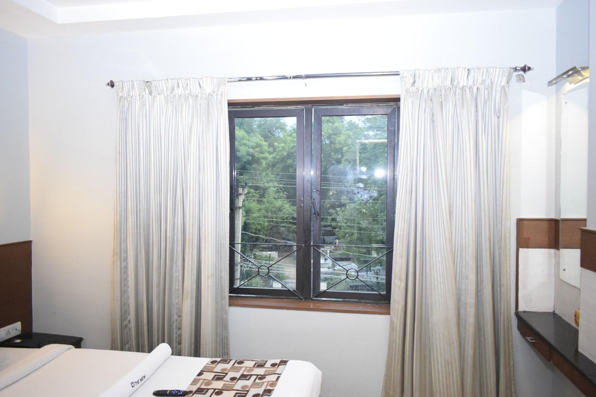 מדוראי Hotel The Nook מראה חיצוני תמונה